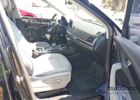 2018 Audi Q5 2.0T Premium/2.0T Tech Premium z USA, uszkodzony, nr VIN WA1BNAFY1J2223578